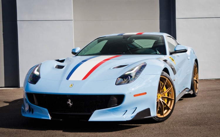 Siêu ngựa Ferrari F12 triệu đô sắp được bán đấu giá